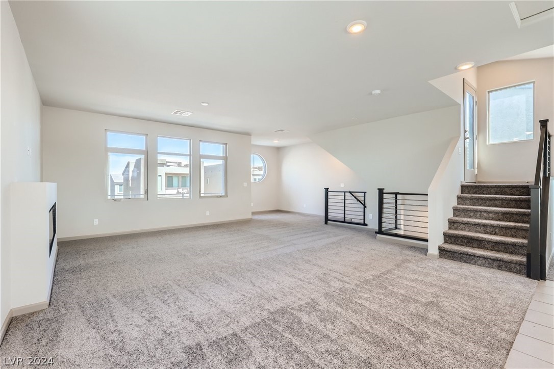 8067 Haywood Estate Avenue Las Vegas, NV 89113 - Photo 6 of 27