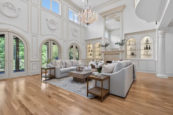 $1,850,000 | 2575 Ingleside Farm North, Germantown, TN 38139