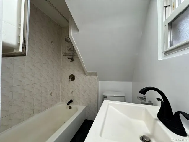 $3,811 | 642 East 224th Street, Unit 1 | Wakefield