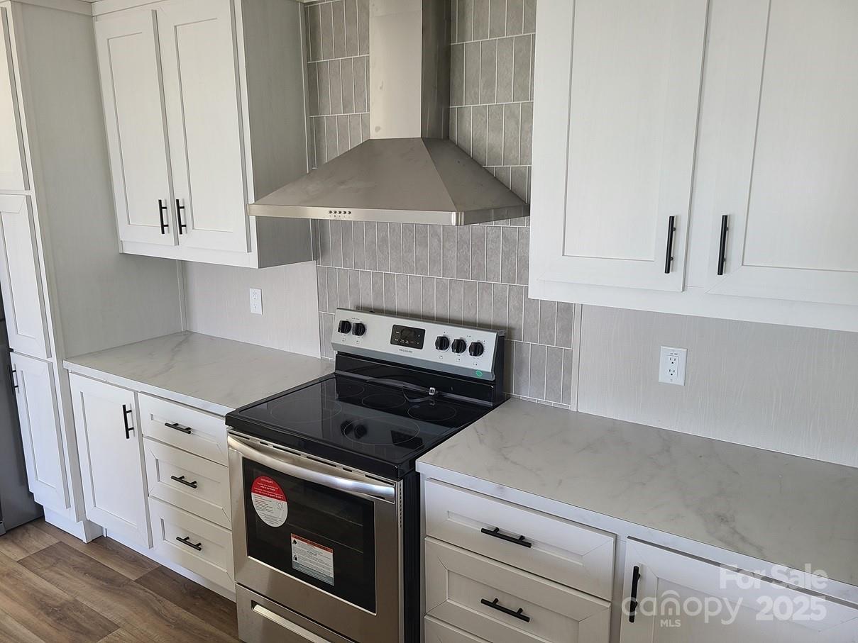 22 McGee Hl Road Fairview, NC 28730 - Photo 7 of 36