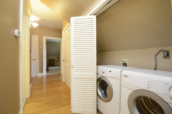 124 Winthrop Road, Unit 7 Brookline, MA 02445 - Photo 11 of 14