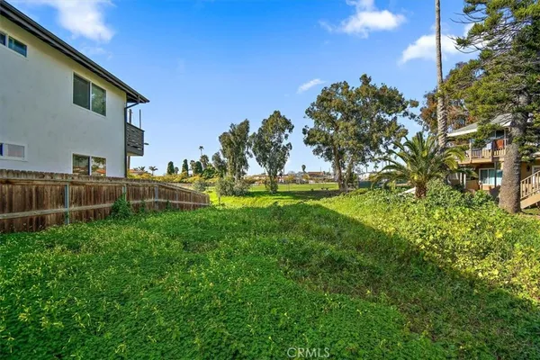 $1,100,000 | 227 West El Portal, San Clemente, CA 92672