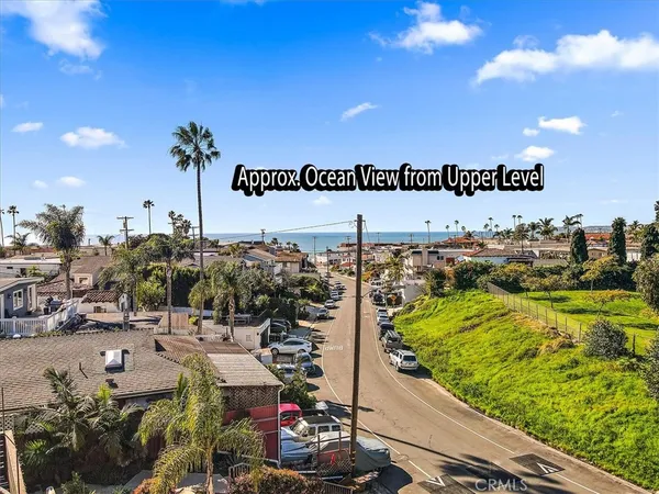 $1,100,000 | 227 West El Portal, San Clemente, CA 92672