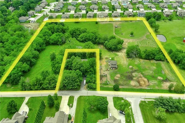 $1,400,000 | 4400 Doc Henry Road, Lee's Summit, MO 64082