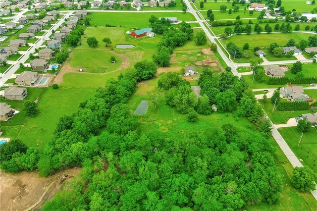 $1,400,000 | 4400 Doc Henry Road, Lee's Summit, MO 64082