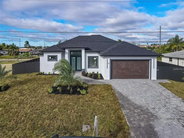 $3,100 | 12 Southeast 17th Avenue, Cape Coral, FL 33990