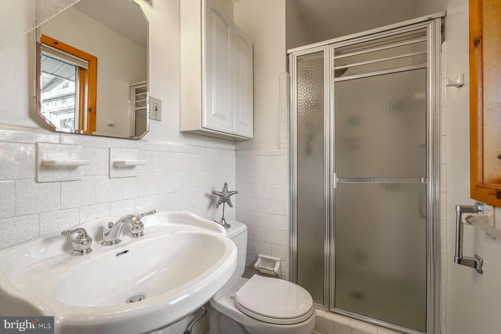 6545 Hitt Avenue McLean, VA 22101 - Photo 16 of 40