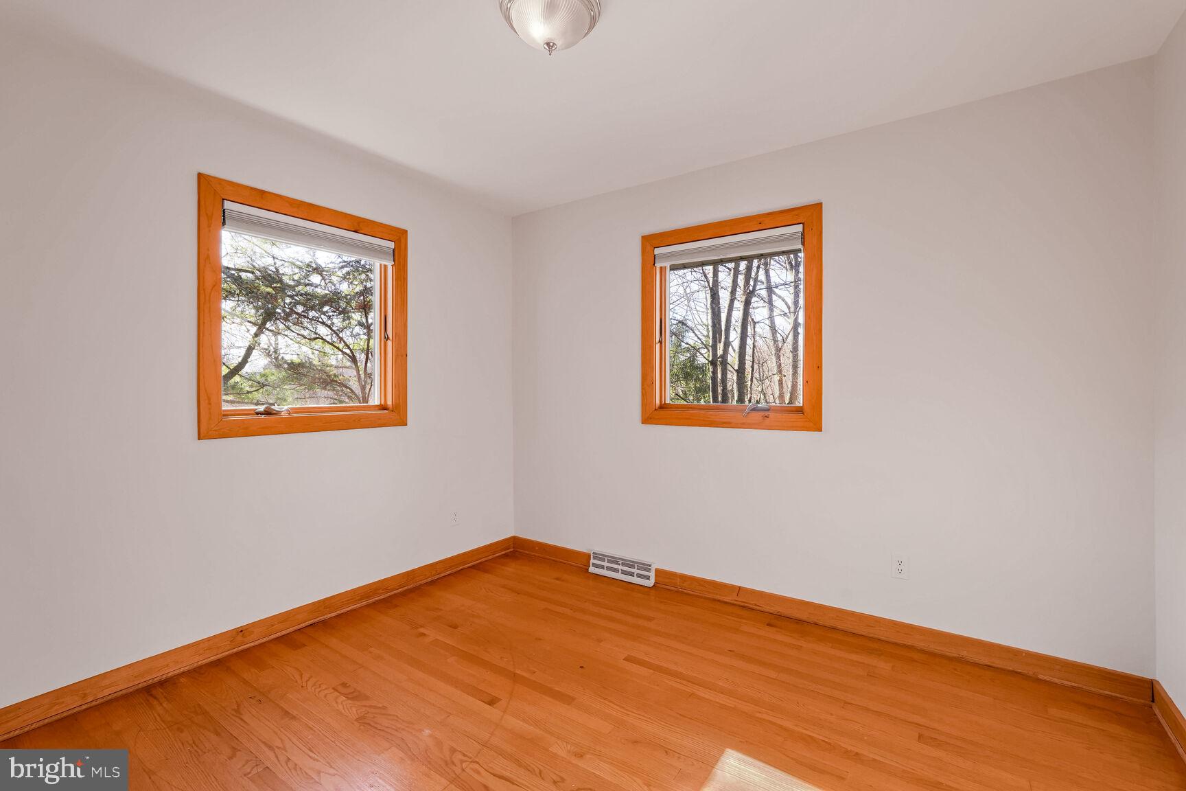 6545 Hitt Avenue McLean, VA 22101 - Photo 17 of 40