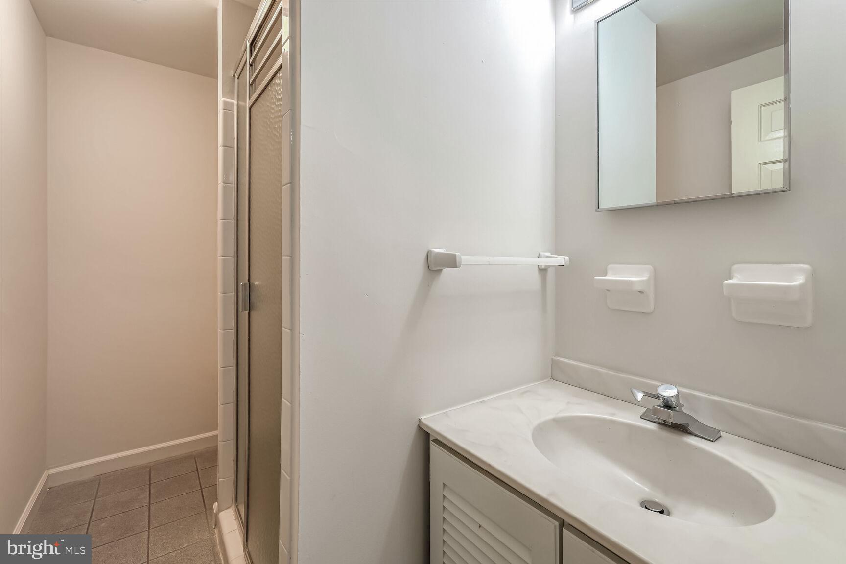 6545 Hitt Avenue McLean, VA 22101 - Photo 25 of 40