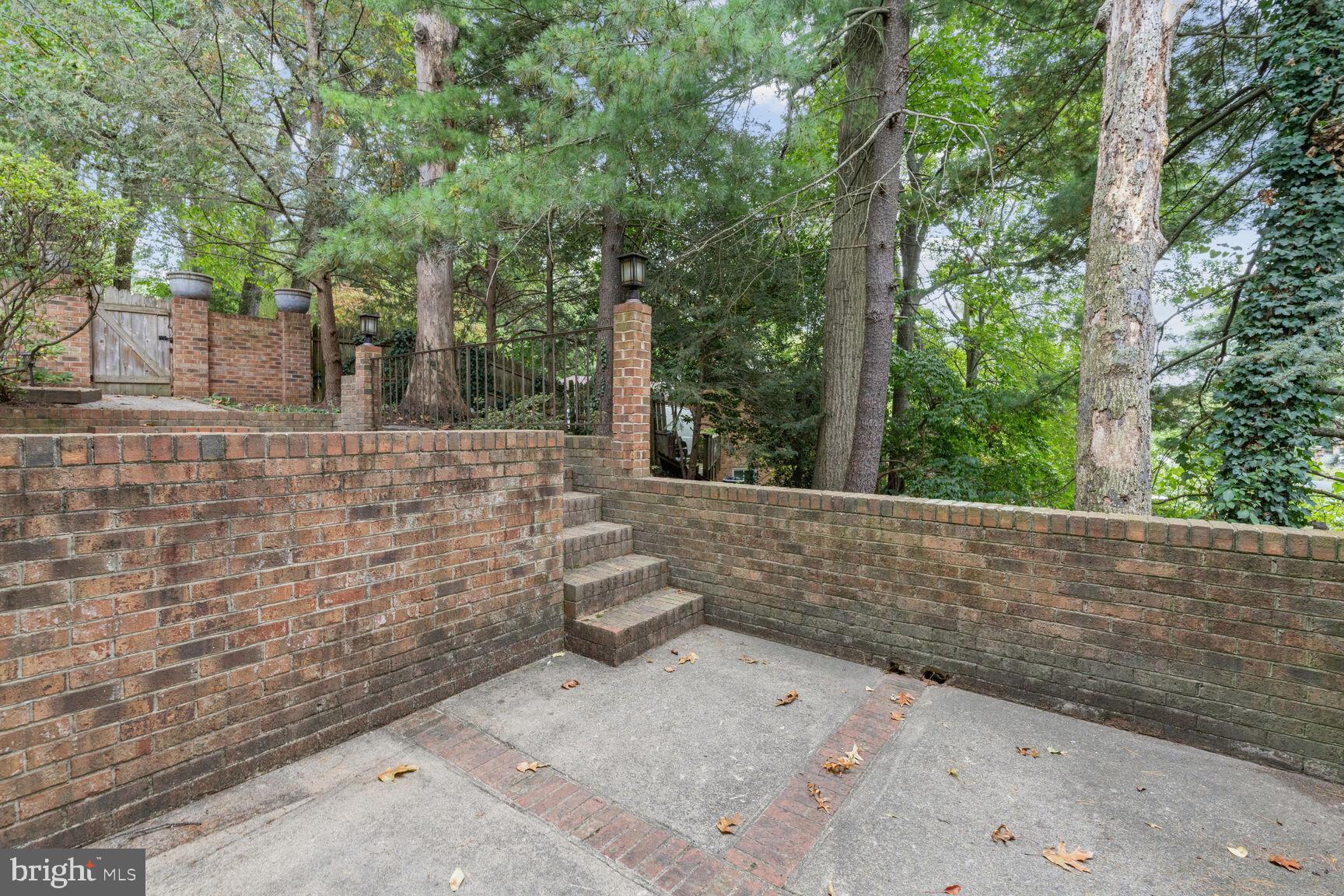 6545 Hitt Avenue McLean, VA 22101 - Photo 34 of 40