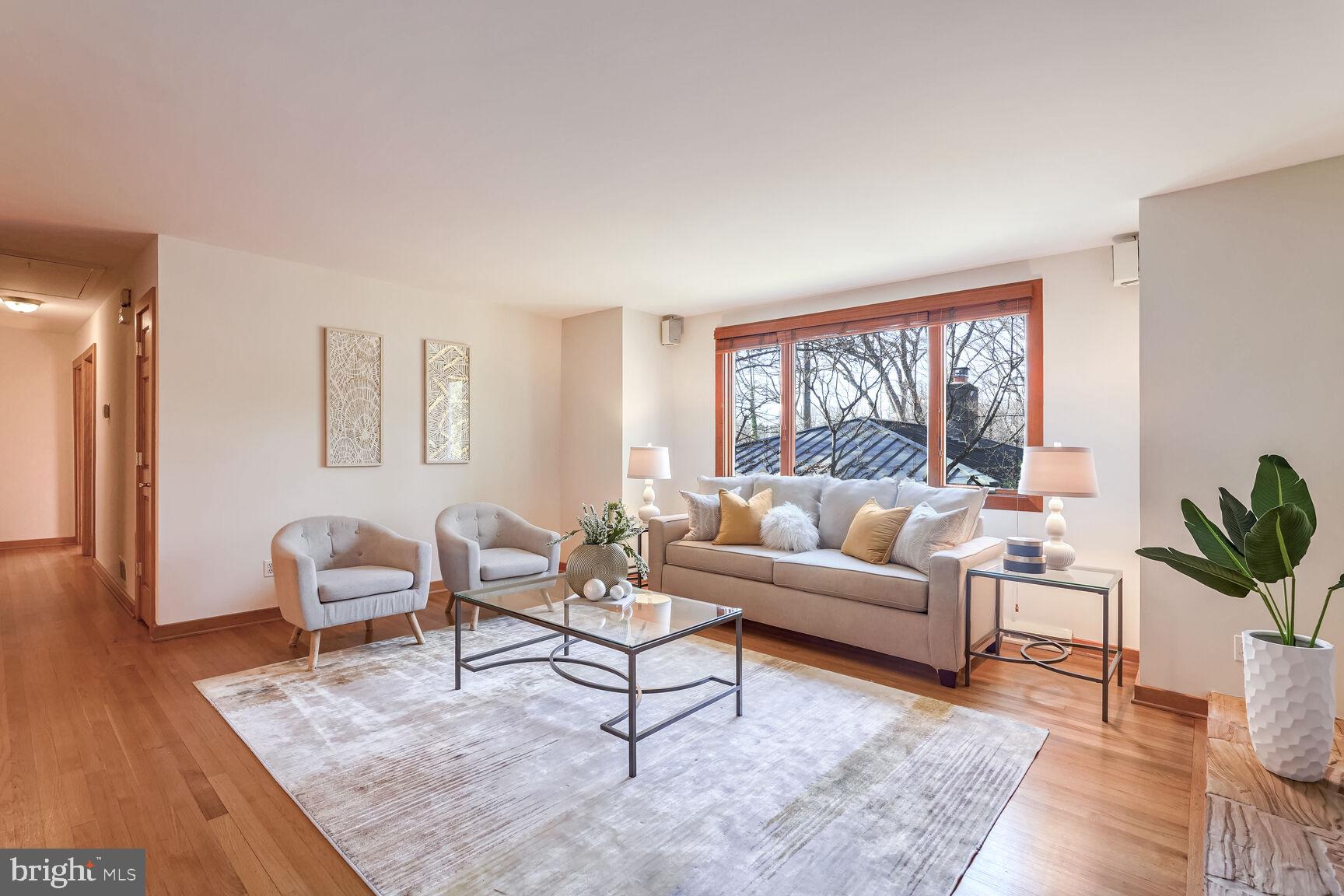 6545 Hitt Avenue McLean, VA 22101 - Photo 5 of 40