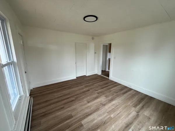 $1,550 | 11 Roosevelt Avenue, Plymouth, CT 06786
