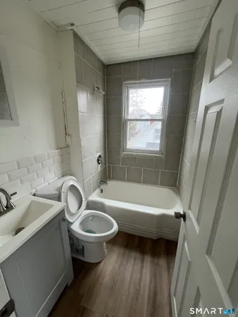 $1,550 | 11 Roosevelt Avenue, Plymouth, CT 06786