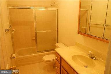 12634 Bristersburg Road Midland, VA 22728 - Photo 15 of 29 Bath