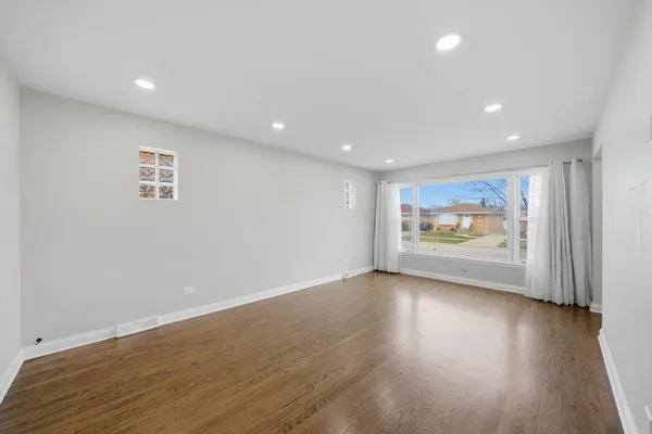 $525,000 | 4312 Nottingham Avenue, Norridge, IL 60706