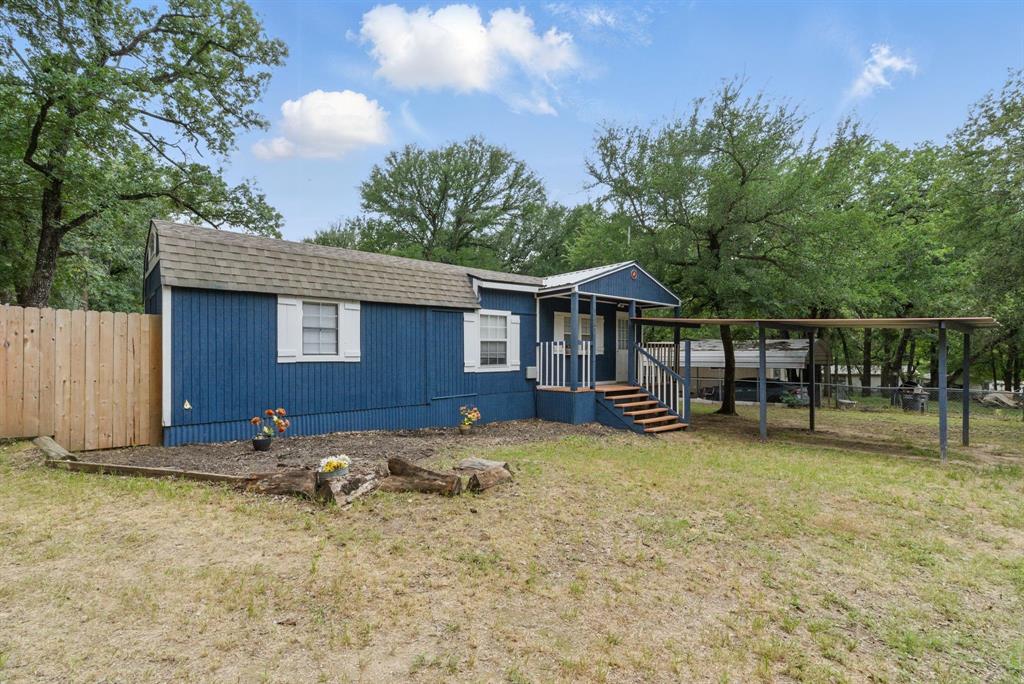 1437 Forrest Trail Azle, TX 76020 - Photo 20 of 36