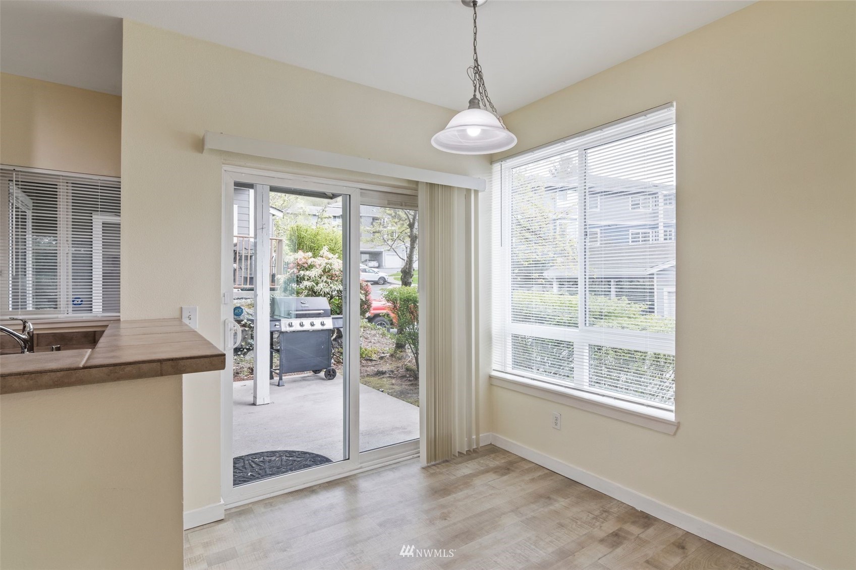 3901 243rd Place Southeast, Unit O102 Bothell, WA 98021 - Photo 13 of 32 a view of an empty room with a window