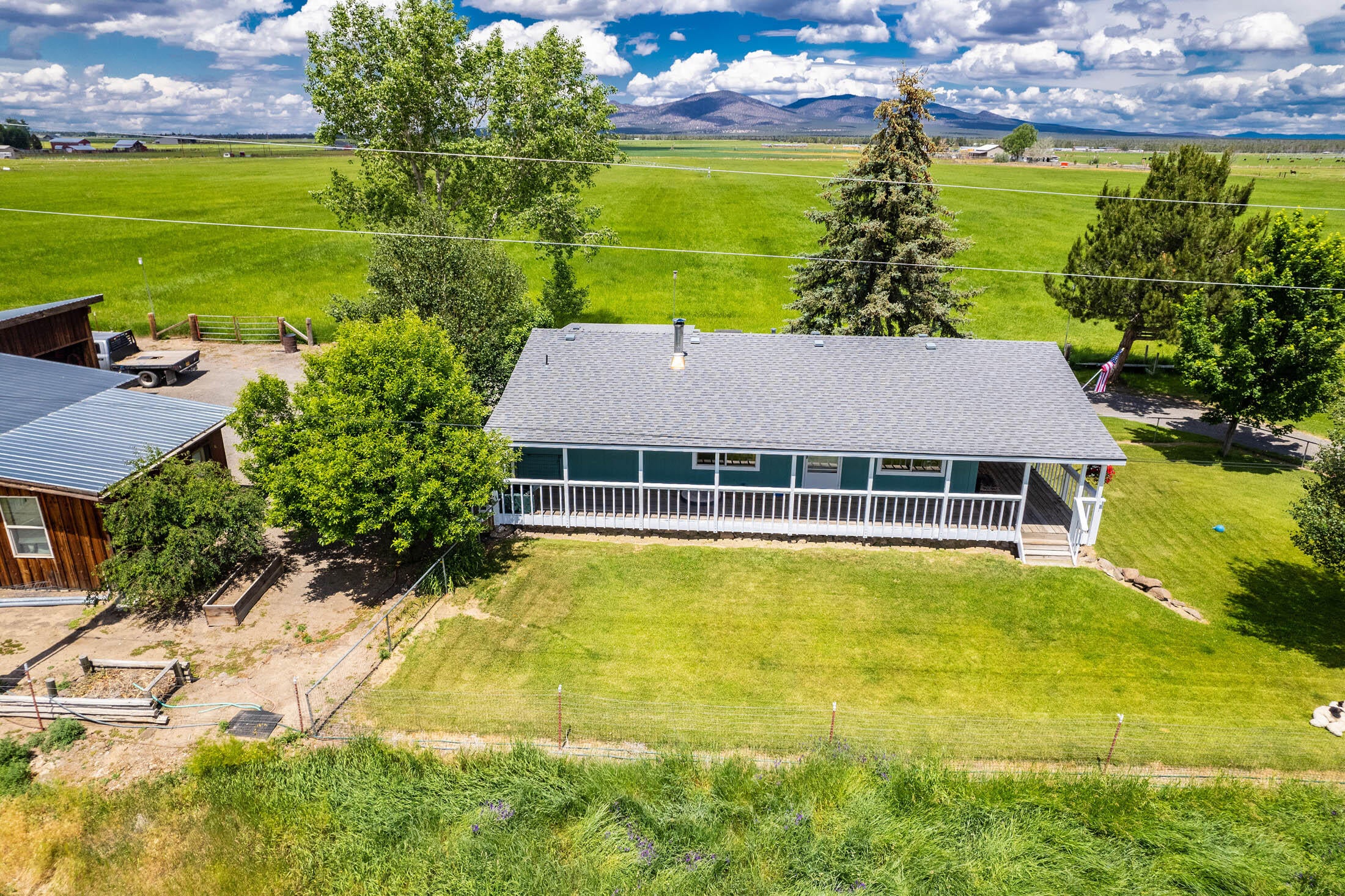 63025 Schmidt Road Bend, OR 97701 - Photo 3 of 65 house aerial