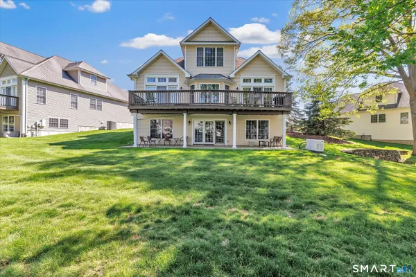 $820,000 | 69 Jasmine Circle, Unit 69, Milford, CT 06461