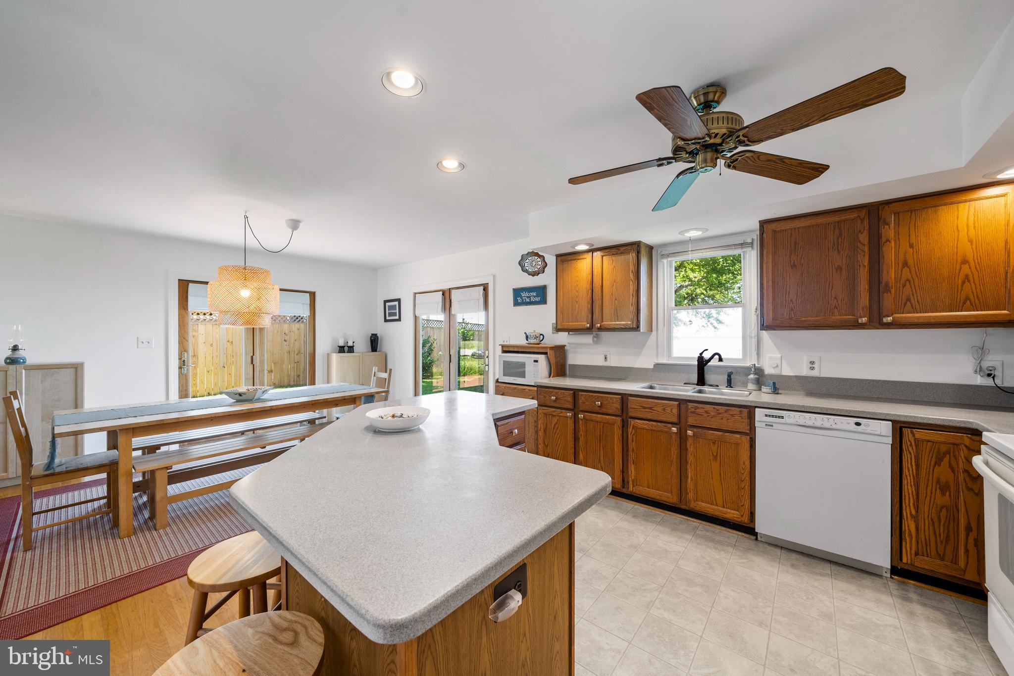 13555 South View Road Newburg, MD 20664 - Photo 15 of 74 Kitcken