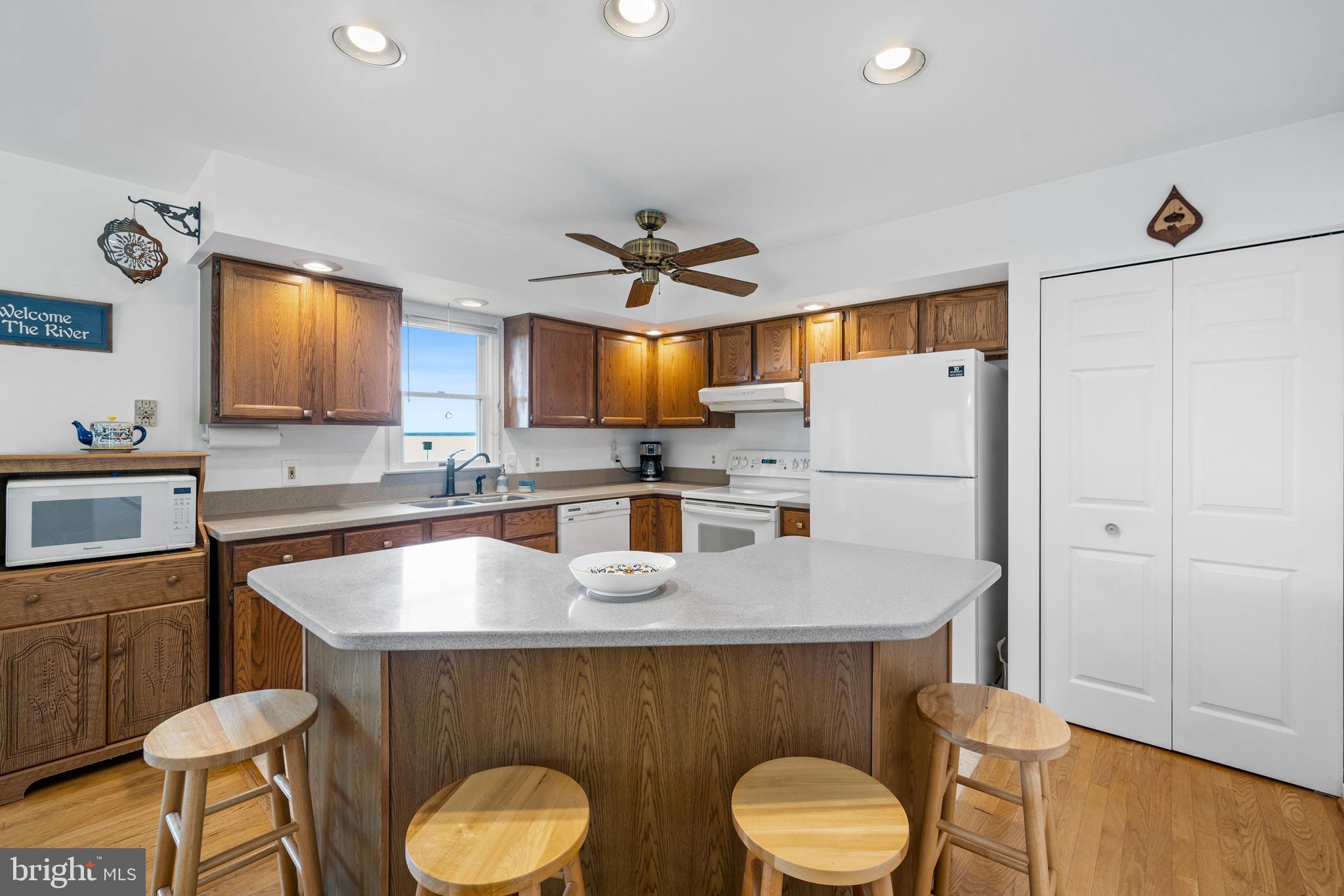 13555 South View Road Newburg, MD 20664 - Photo 16 of 74 Kitchen