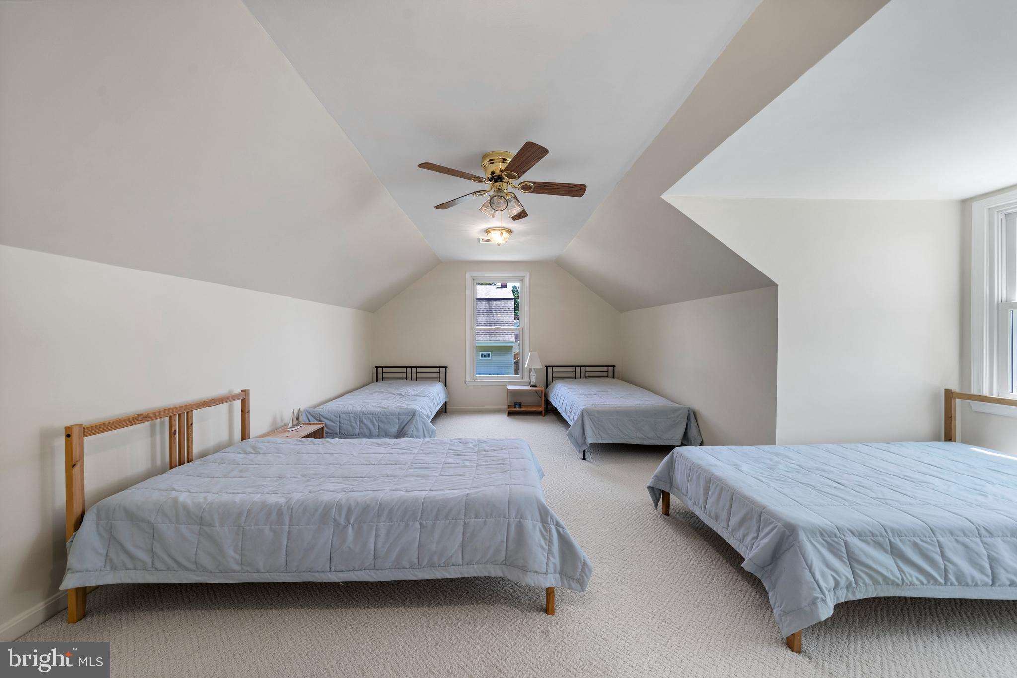 13555 South View Road Newburg, MD 20664 - Photo 32 of 74 HUGE bedroom #3