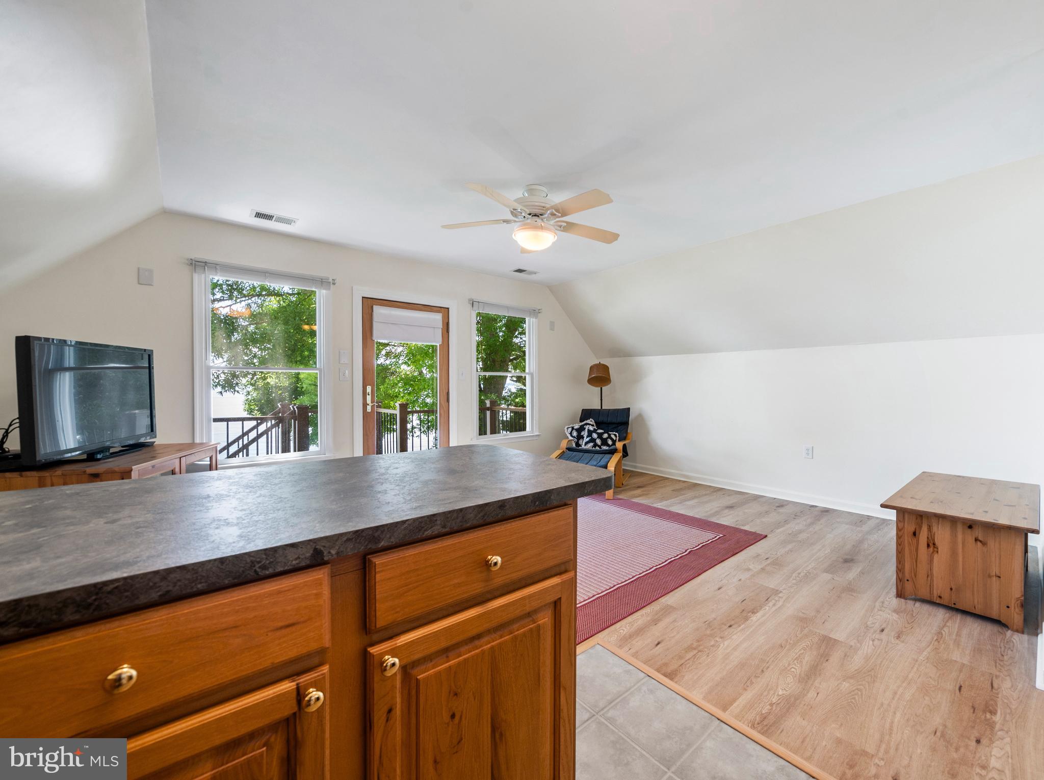 13555 South View Road Newburg, MD 20664 - Photo 43 of 74 In-law suite family room