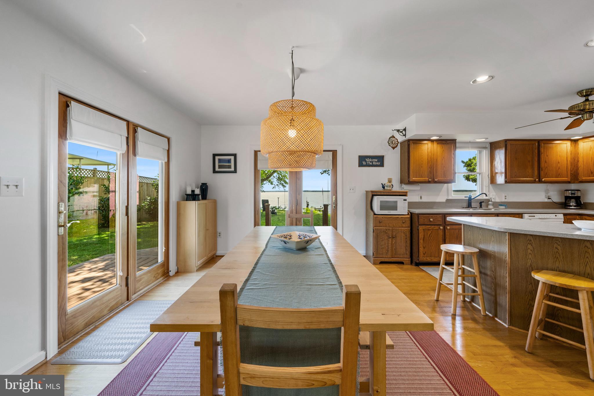 13555 South View Road Newburg, MD 20664 - Photo 10 of 74 Dining area with 2 sets of doors to patio