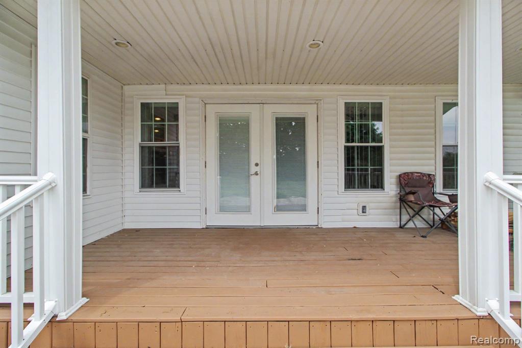 6740 Herbst Road Brighton, MI 48114 - Photo 10 of 63