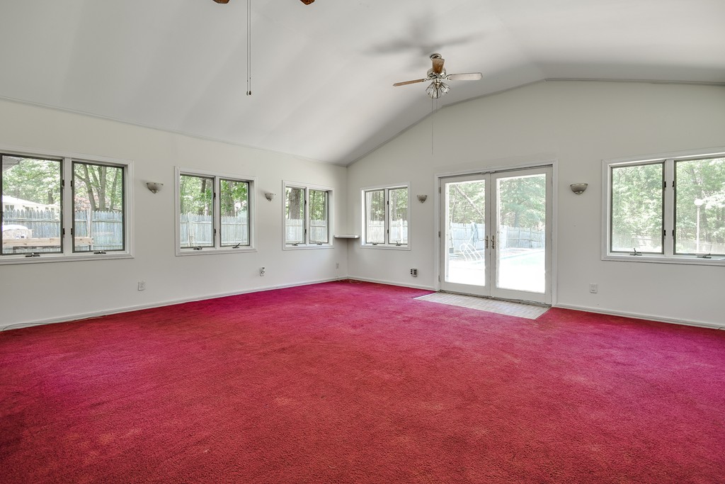 21 Pamela Road Framingham, MA 01701 - Photo 12 of 30 Gallery Image 12