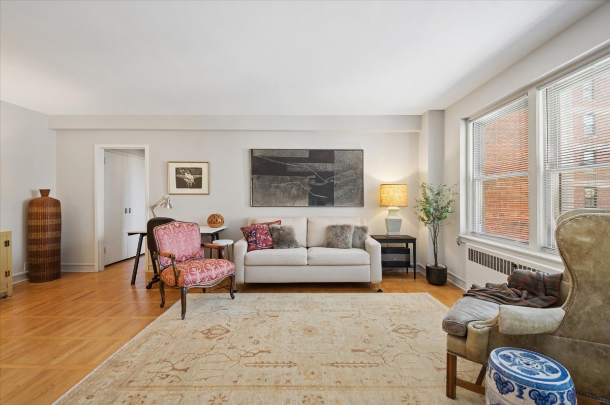 1585 Ridge Avenue, Unit 309 Evanston, IL 60201 - Photo 6 of 16