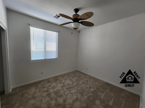 $2,200 | 7239 North 89th Drive, Glendale, AZ 85305