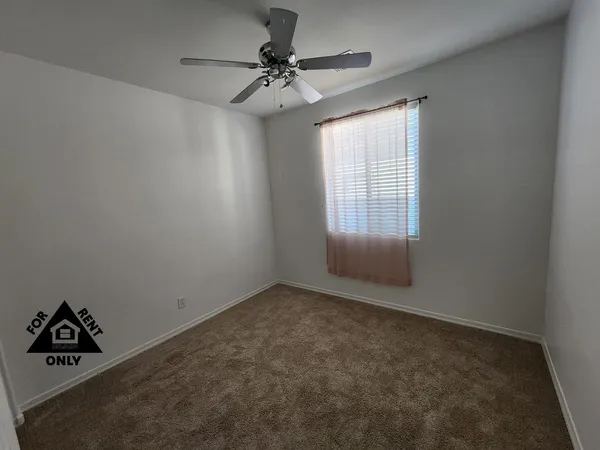 $2,200 | 7239 North 89th Drive, Glendale, AZ 85305