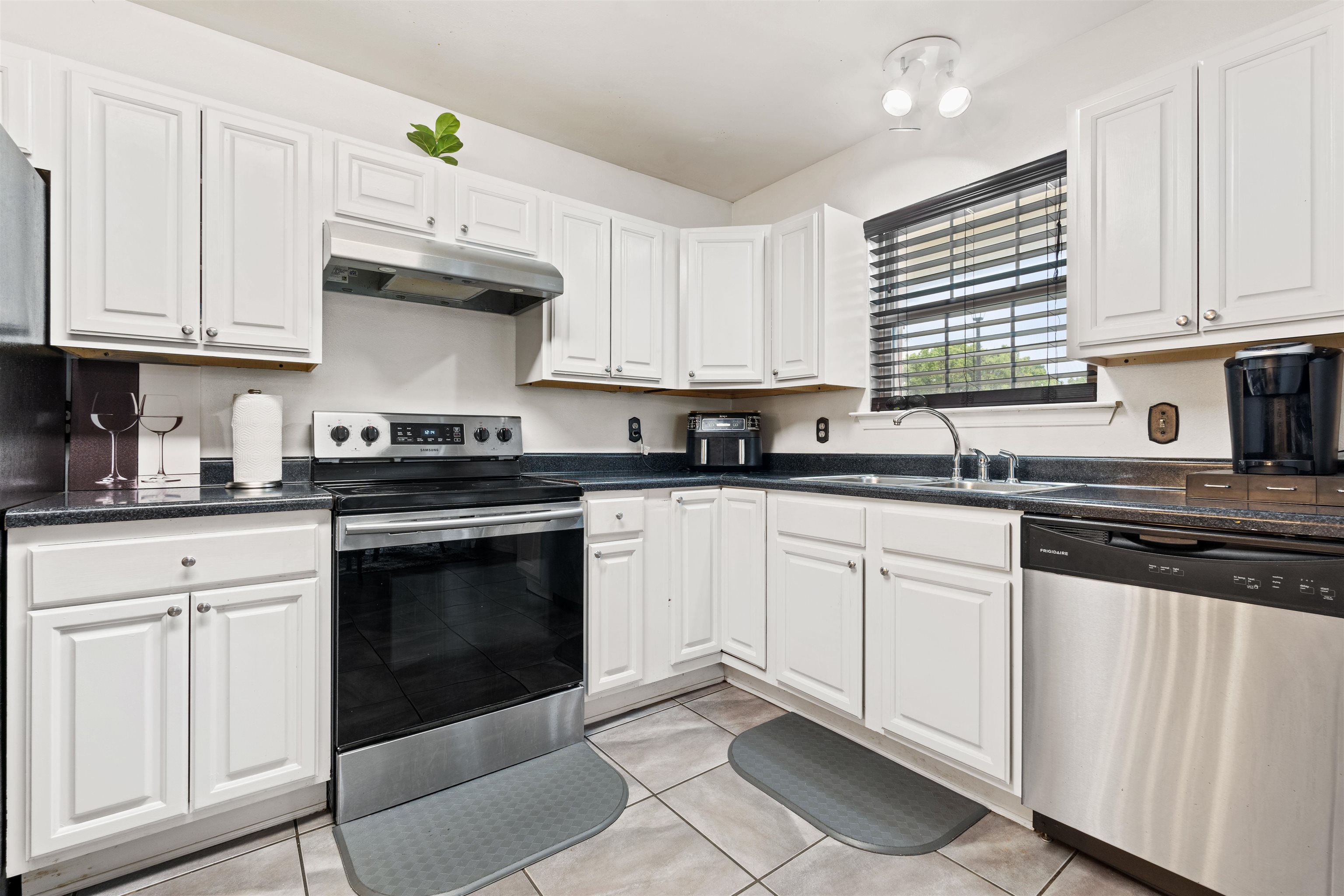 241 Spring Run Drive Fairhope, AL 36532 - Photo 8 of 22