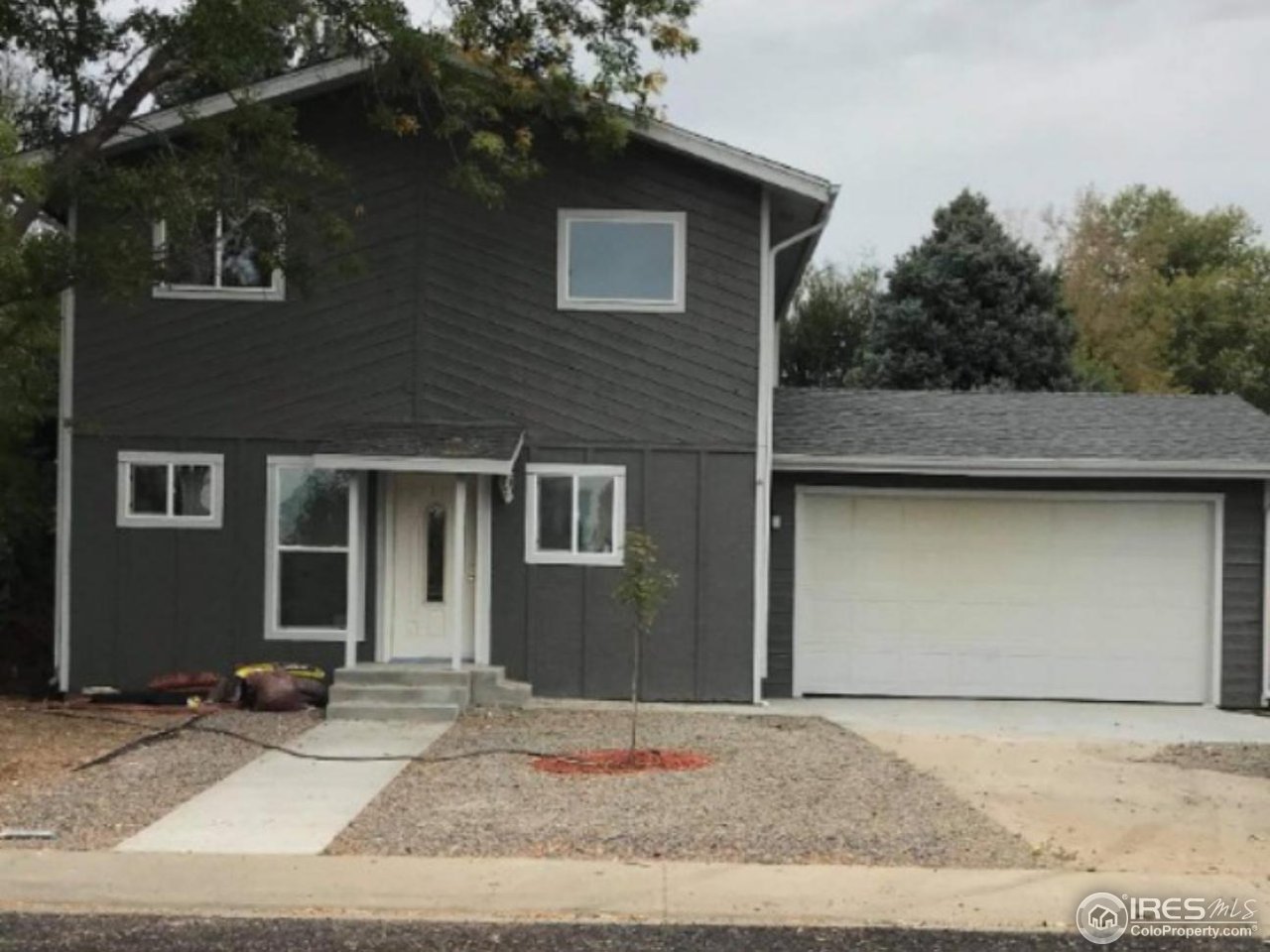 1065 Modred Street Lafayette, CO 80026 - Photo 8 of 23 a view of a house with a patio