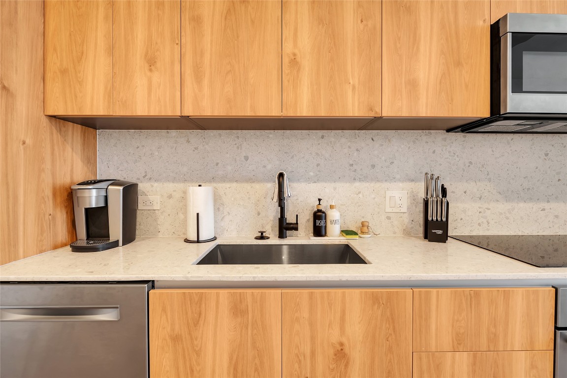 84 East Avenue, Unit 3208 Austin, TX 78701 - Photo 12 of 19