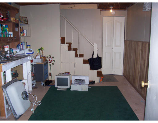 22 Hunnewell Road Worcester, MA 01606 - Photo 3 of 14 Gallery Image 3