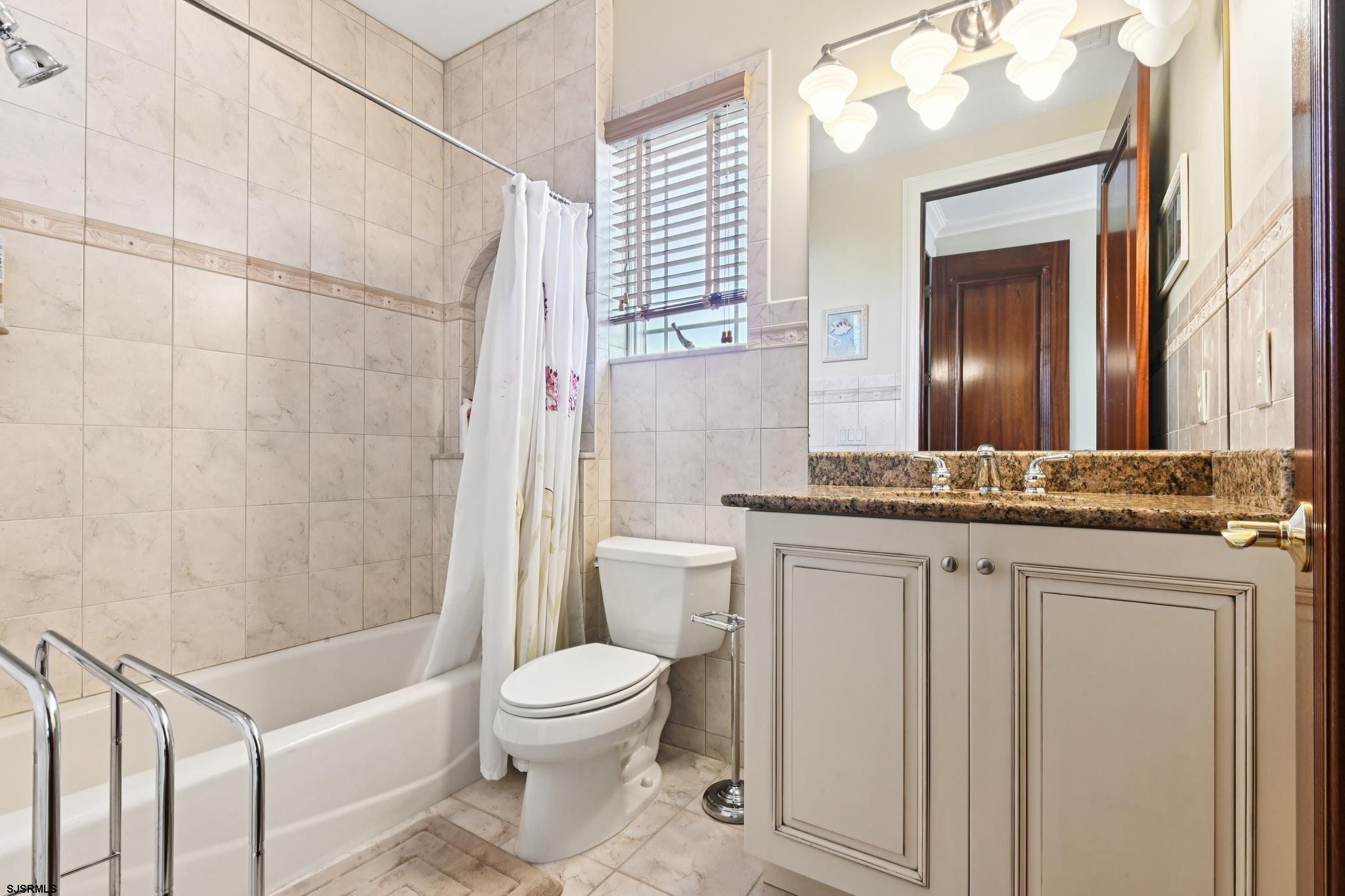 301 Wesley Road Ocean City, NJ 08226 - Photo 13 of 44