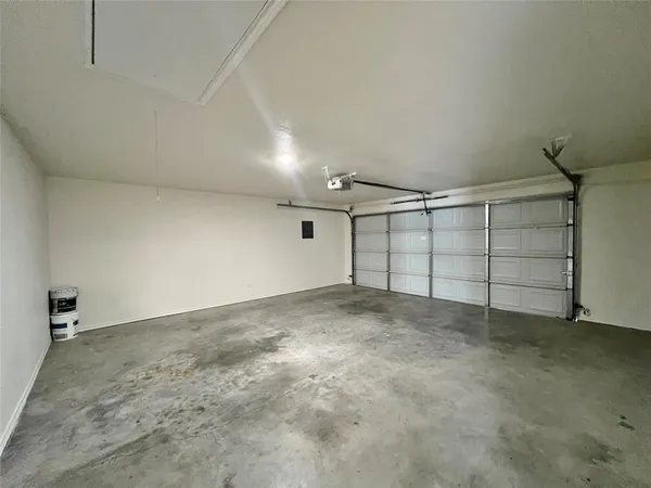 $1,650 | 938 Austin Court, Weatherford, TX 76086