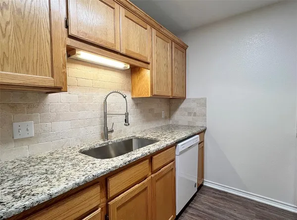 $1,650 | 938 Austin Court, Weatherford, TX 76086