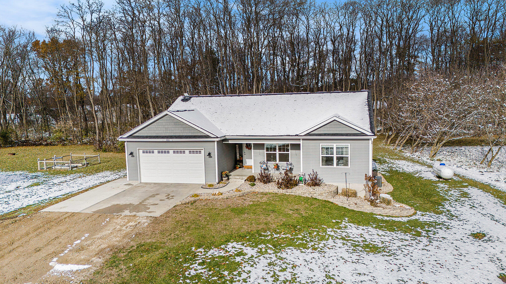 4484 West State Road Middleville, MI 49333 - Photo 2 of 34 003_file_345