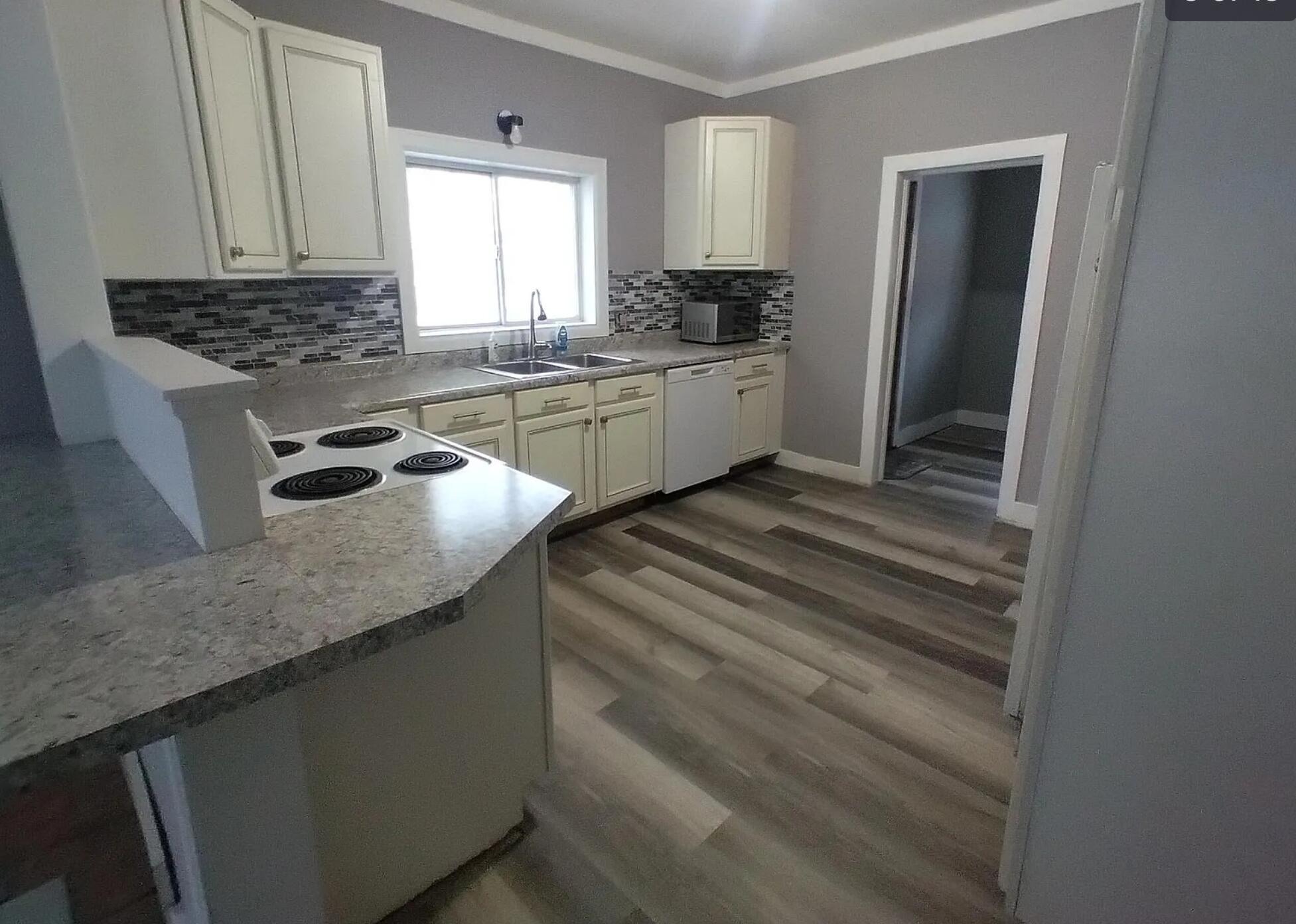 303 Rathburn Howard City, MI 49329 - Photo 6 of 28 3