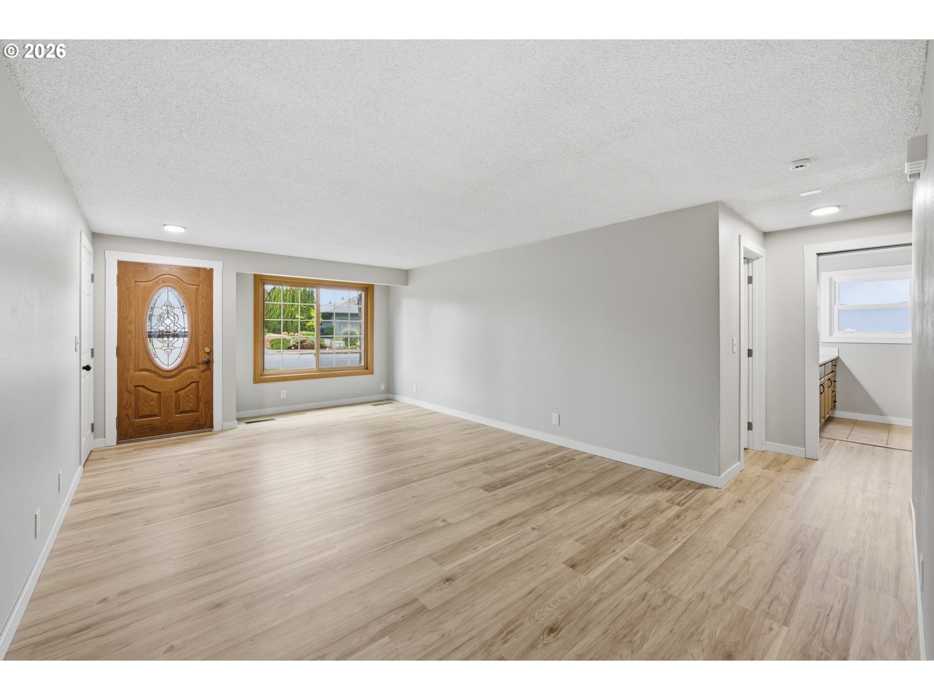 4986 Chan Street South Salem, OR 97306 - Photo 8 of 30 Living Room