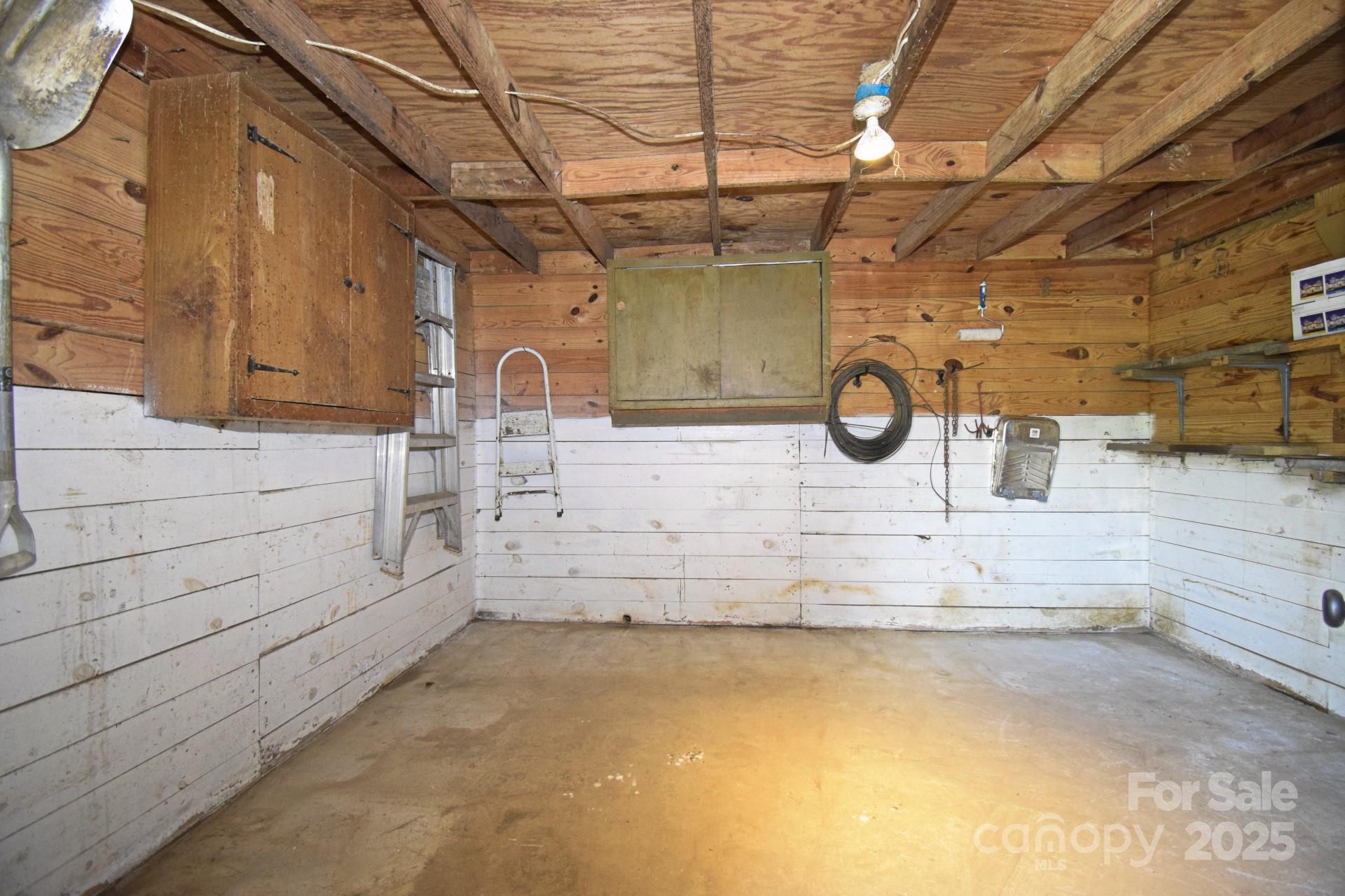 2941 Roby Martin Road Lenoir, NC 28645 - Photo 12 of 47 a bathroom with a bathtub and shower