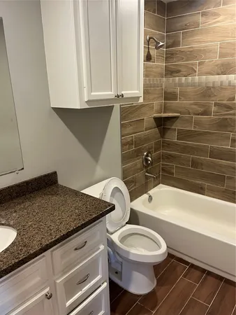 $1,300 | 18222 Bonnie Alice Drive, Unit B, Montgomery, TX 77316