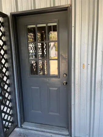 $1,300 | 18222 Bonnie Alice Drive, Unit B, Montgomery, TX 77316