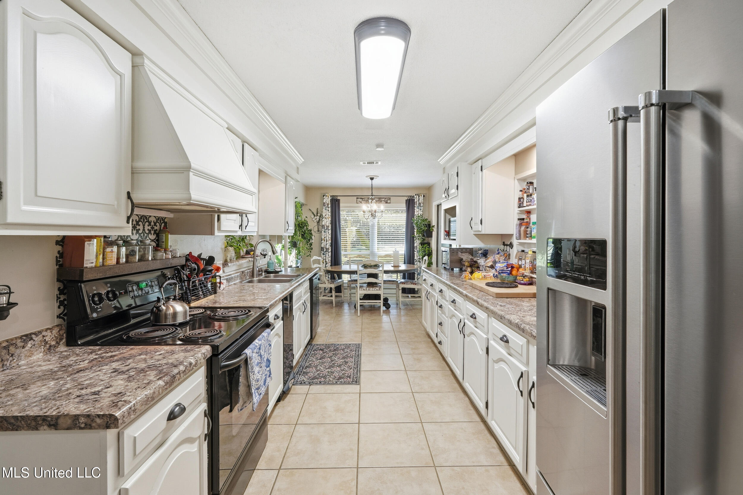 192 Sycamore Road Carriere, MS 39426 - Photo 13 of 48 13_kitchen 1