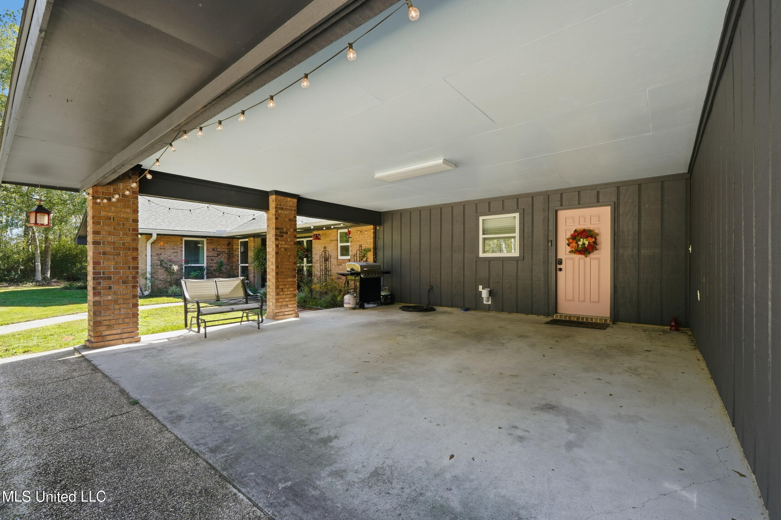 192 Sycamore Road Carriere, MS 39426 - Photo 41 of 48 41_carport