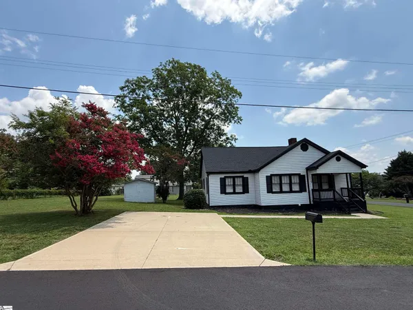 $255,000 | 129 Spring Street, Reidville, SC 29388
