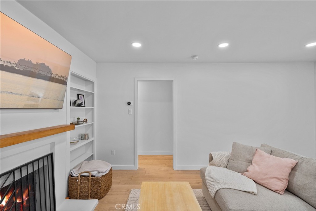 1006 East Ridgewood Street Long Beach, CA 90807 - Photo 9 of 53